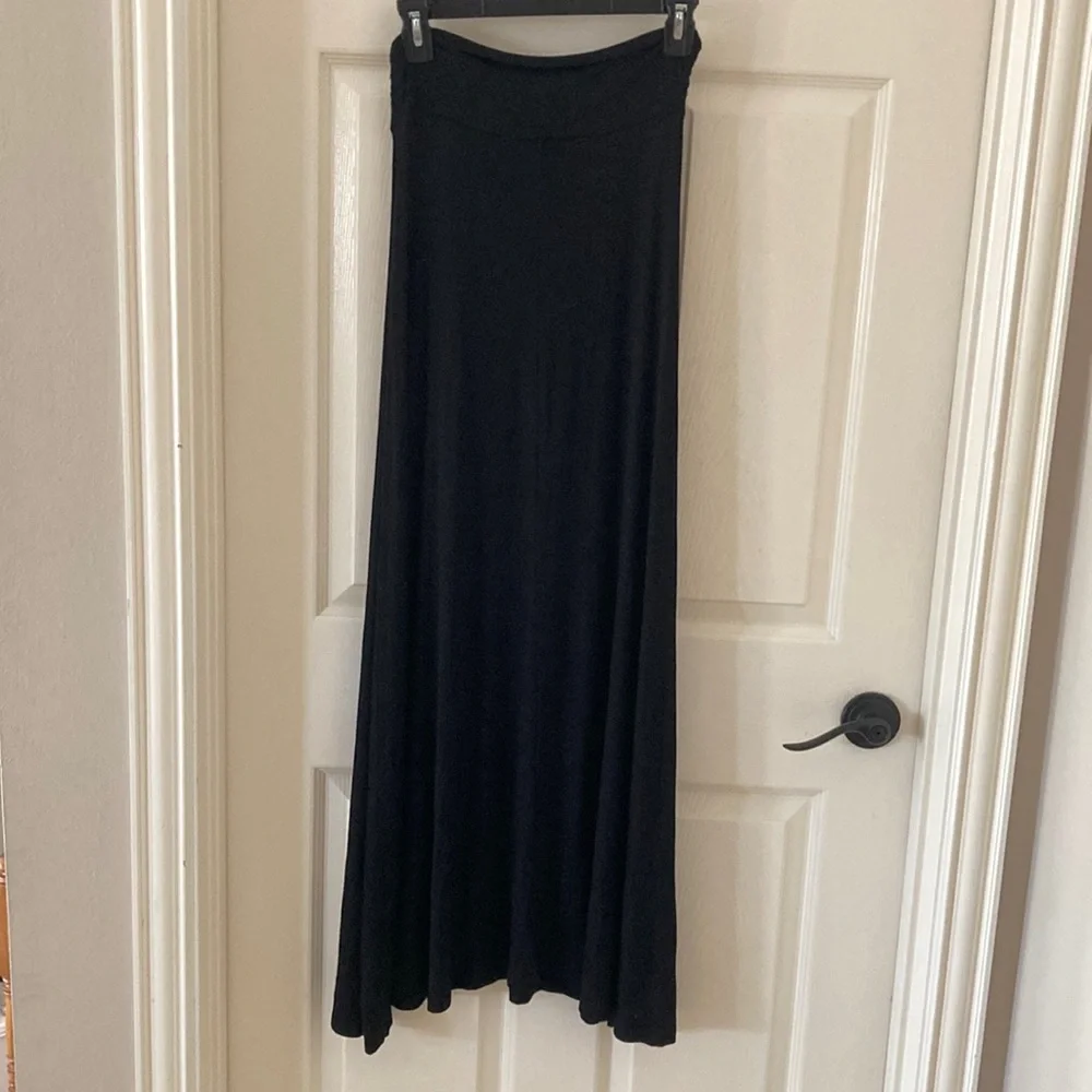 NEW Wet Seal Black Maxi Skirt Stretchy Size Medium Solid Soft Long Women’s NWT